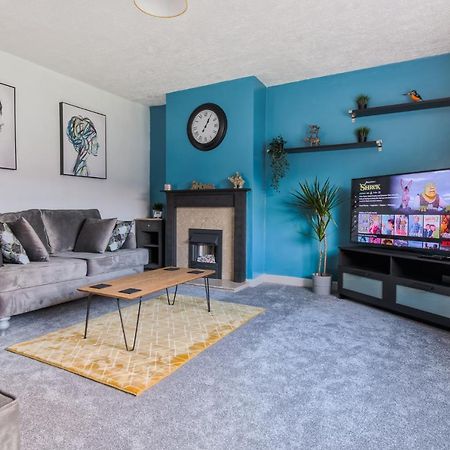 Rookwood House - Spacious Home With Free Parking - Short Stay Leeds Лидс Экстерьер фото
