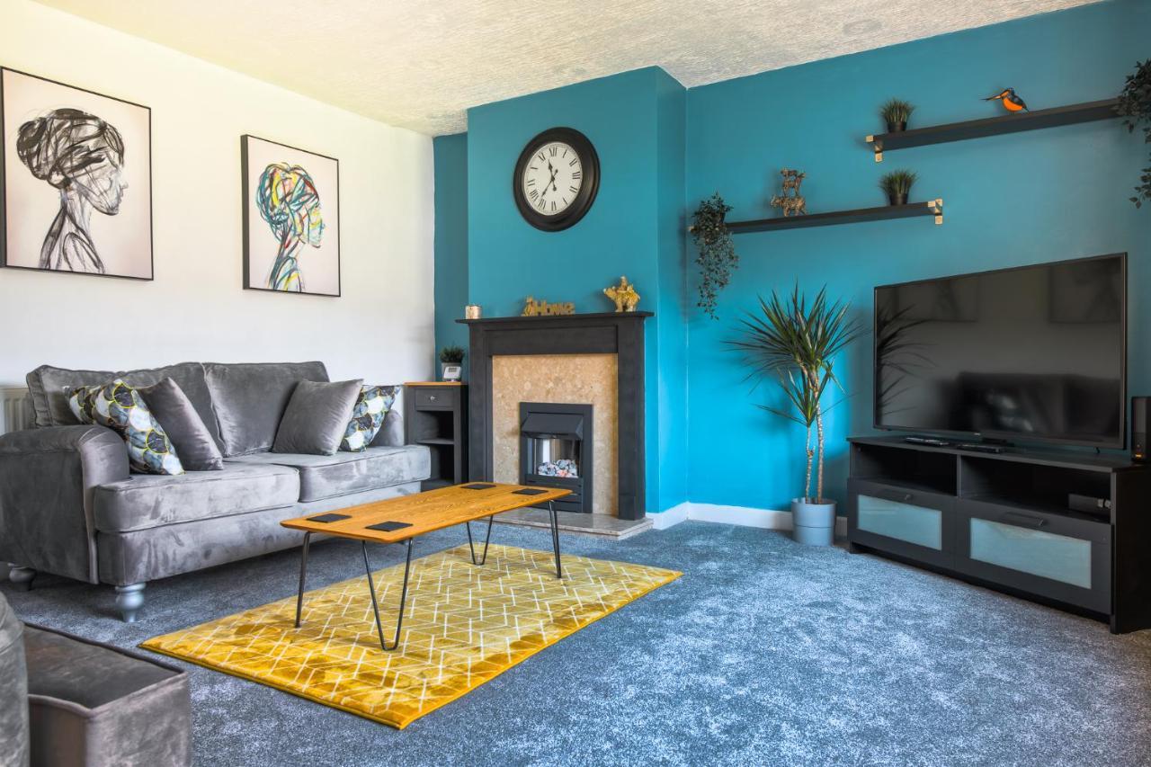 Rookwood House - Spacious Home With Free Parking - Short Stay Leeds Лидс Экстерьер фото