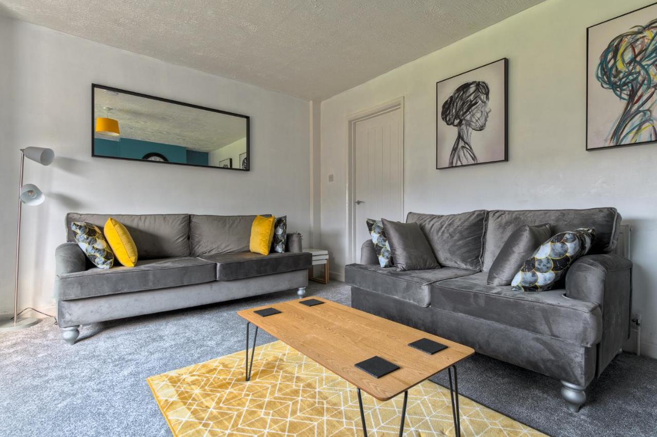 Rookwood House - Spacious Home With Free Parking - Short Stay Leeds Лидс Экстерьер фото