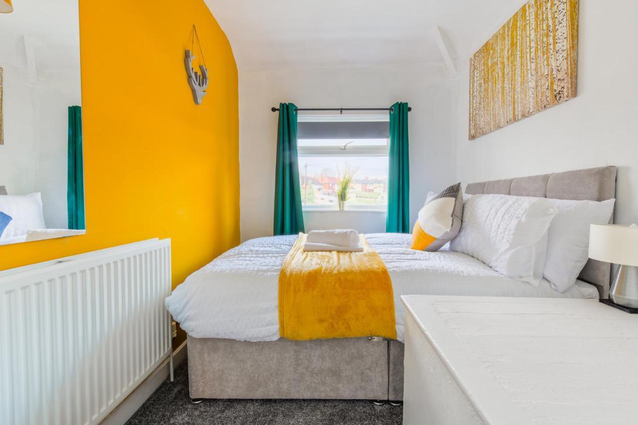 Rookwood House - Spacious Home With Free Parking - Short Stay Leeds Лидс Экстерьер фото